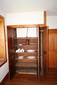 Dumb Waiter Elevator
