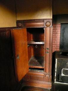Dumb Waiter Elevator