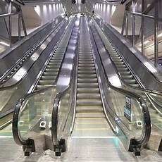 Horizontal Escalator Maintenance