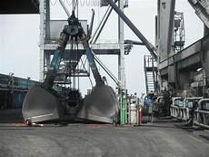 Immobile Cranes With Elevator And Safety Rope