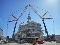 Lift Crane