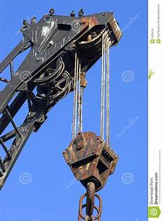 Lifting Elements