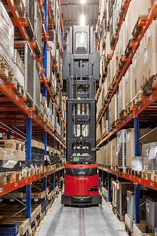 Lifting Trucks