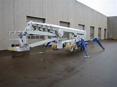 Spider Lifts Crawler