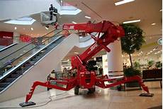 Spider Lifts Crawler