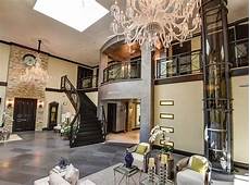 Villa Lift